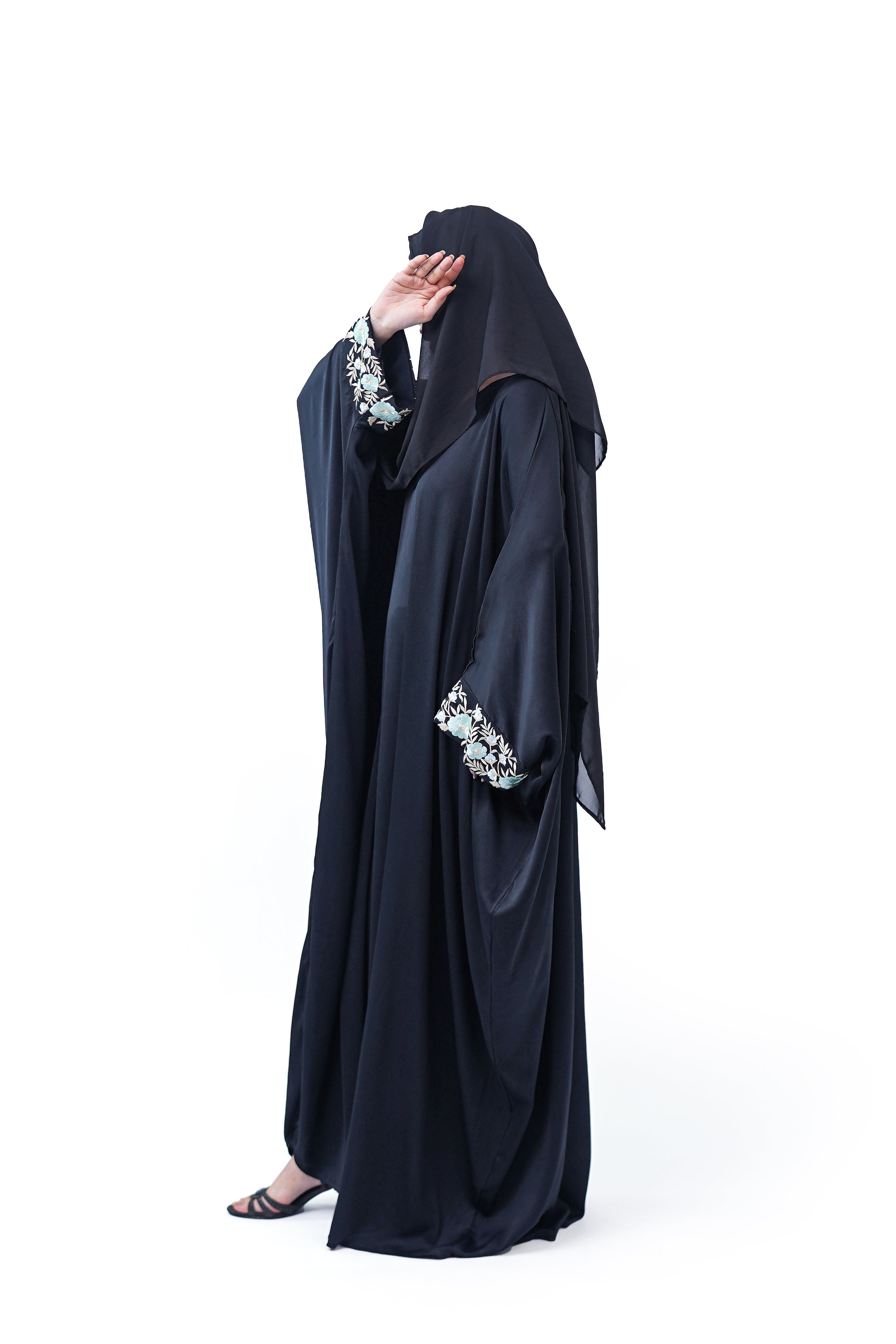 Zareen Noir