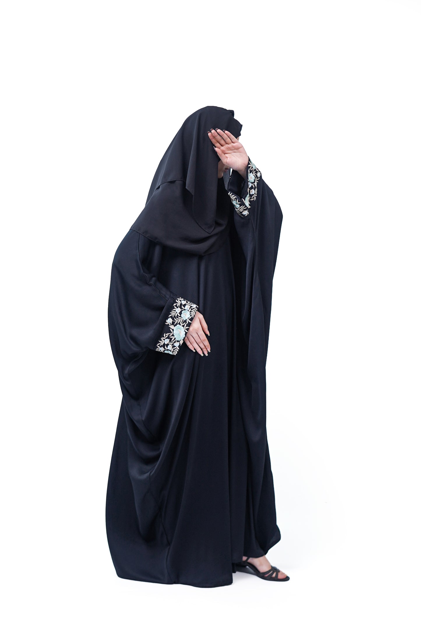 Zareen Noir