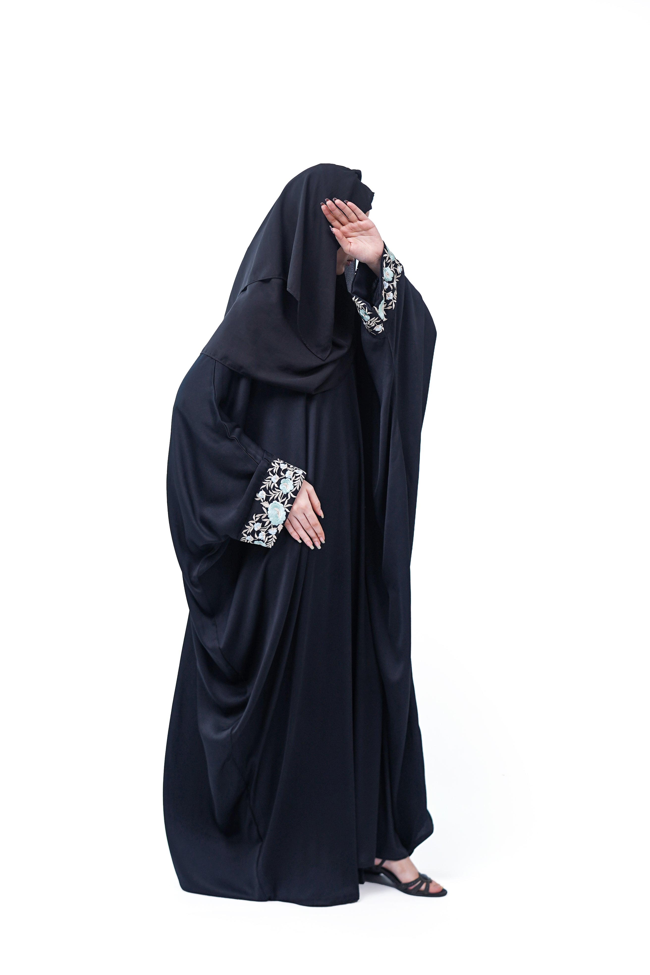 Zareen Noir