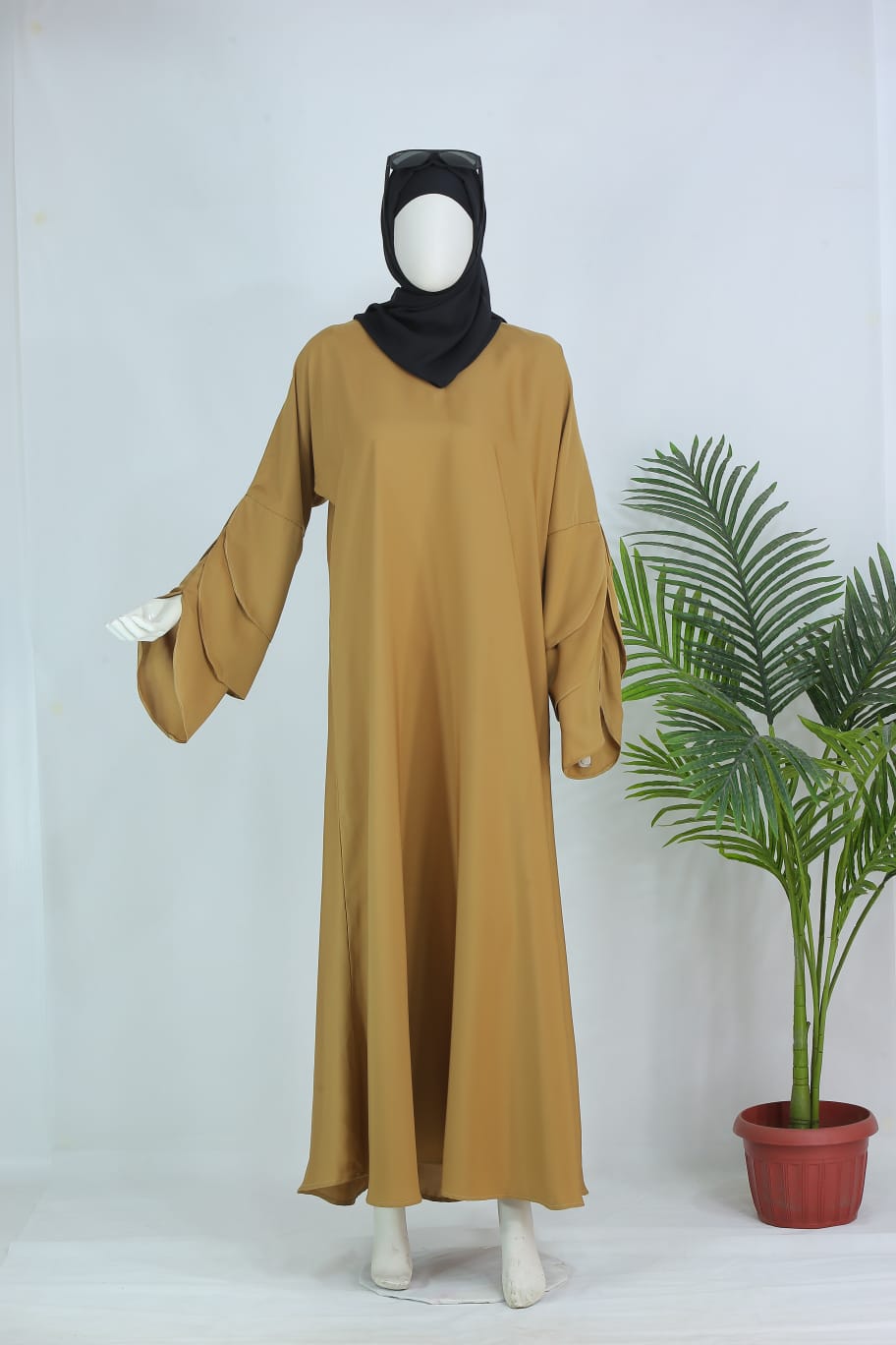 Desert Grace Abaya