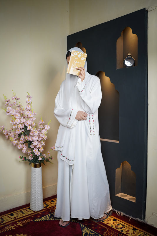 Veloura White